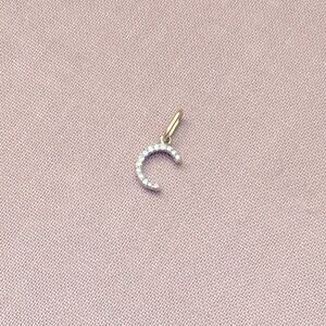 MEJURI Diamond Letter Charm “C” 14k Gold